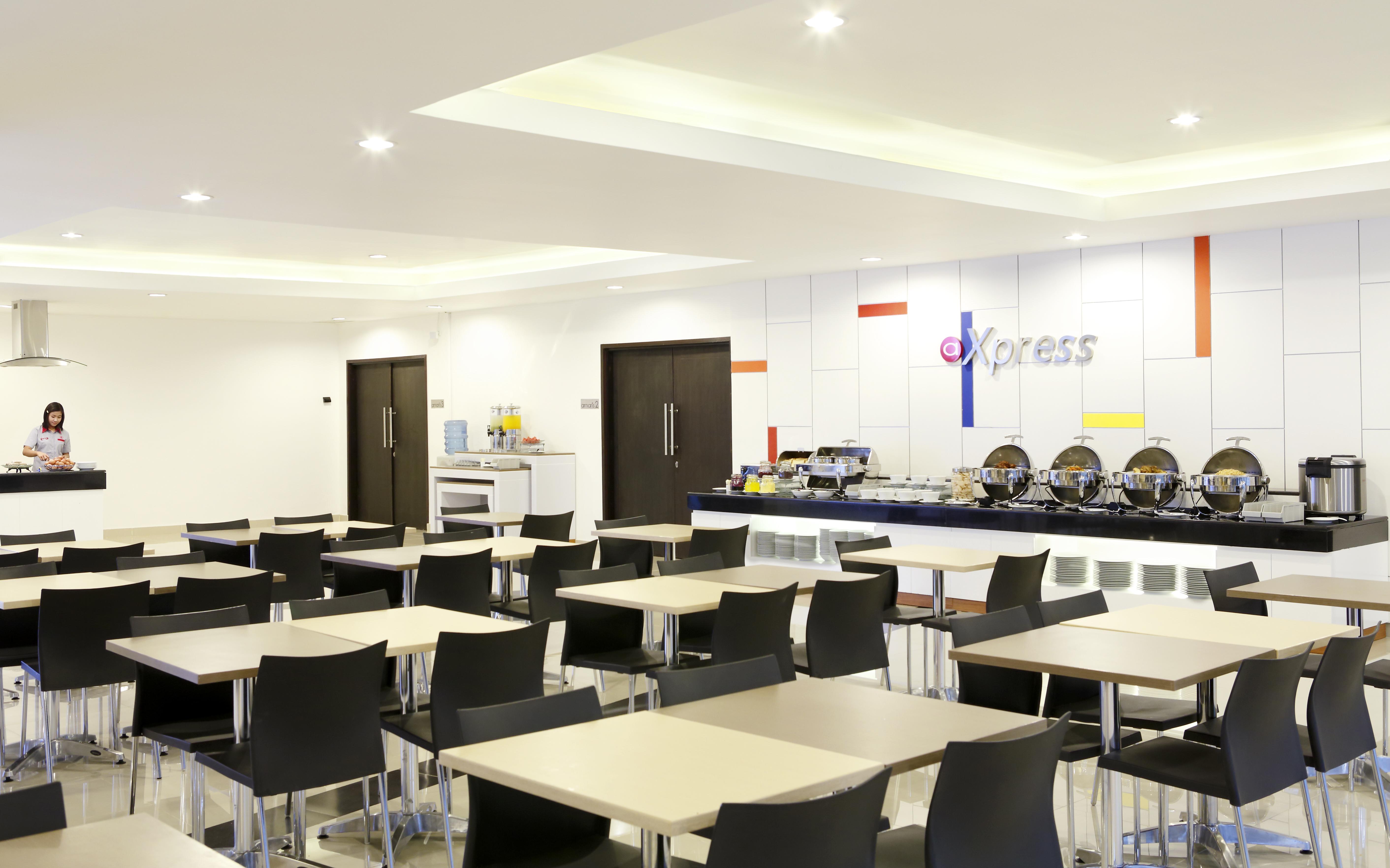 Amaris Hotel Ponorogo Extérieur photo