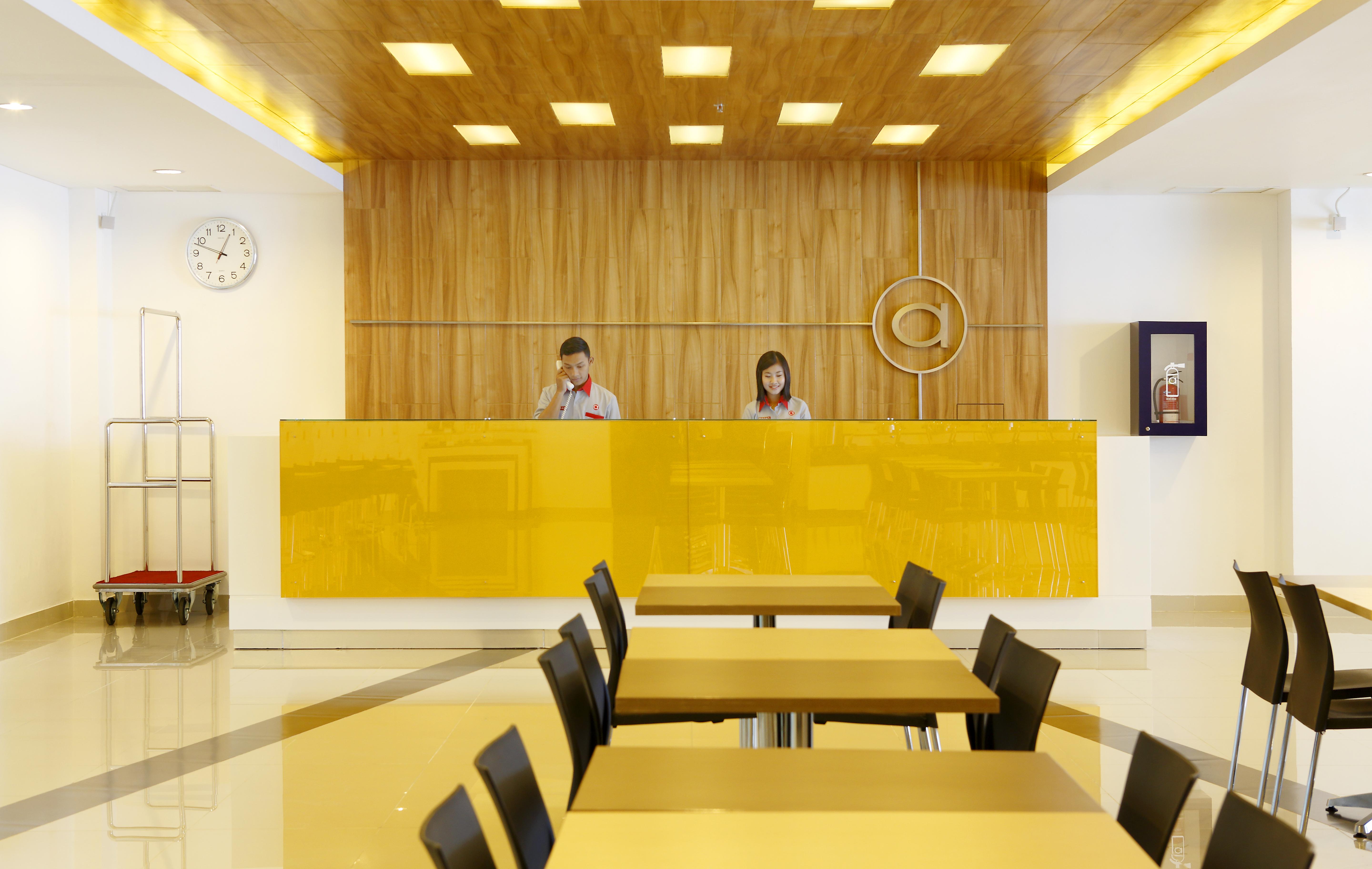 Amaris Hotel Ponorogo Extérieur photo